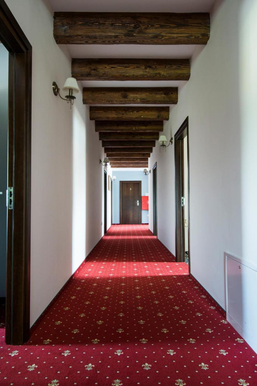 Hotel Pod Ksiecia Gorka à Oleszyce Extérieur photo